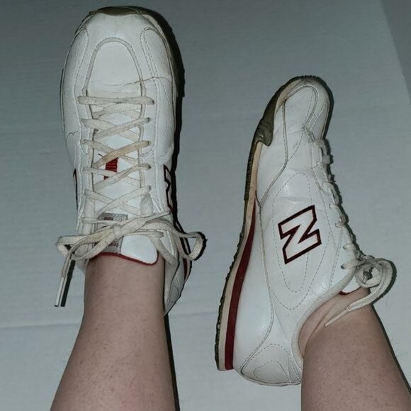 New Balance Sneakers Shoes LEATHER 442 White Red Women's WOMAN'S Size 7 - Picture 4 of 11
